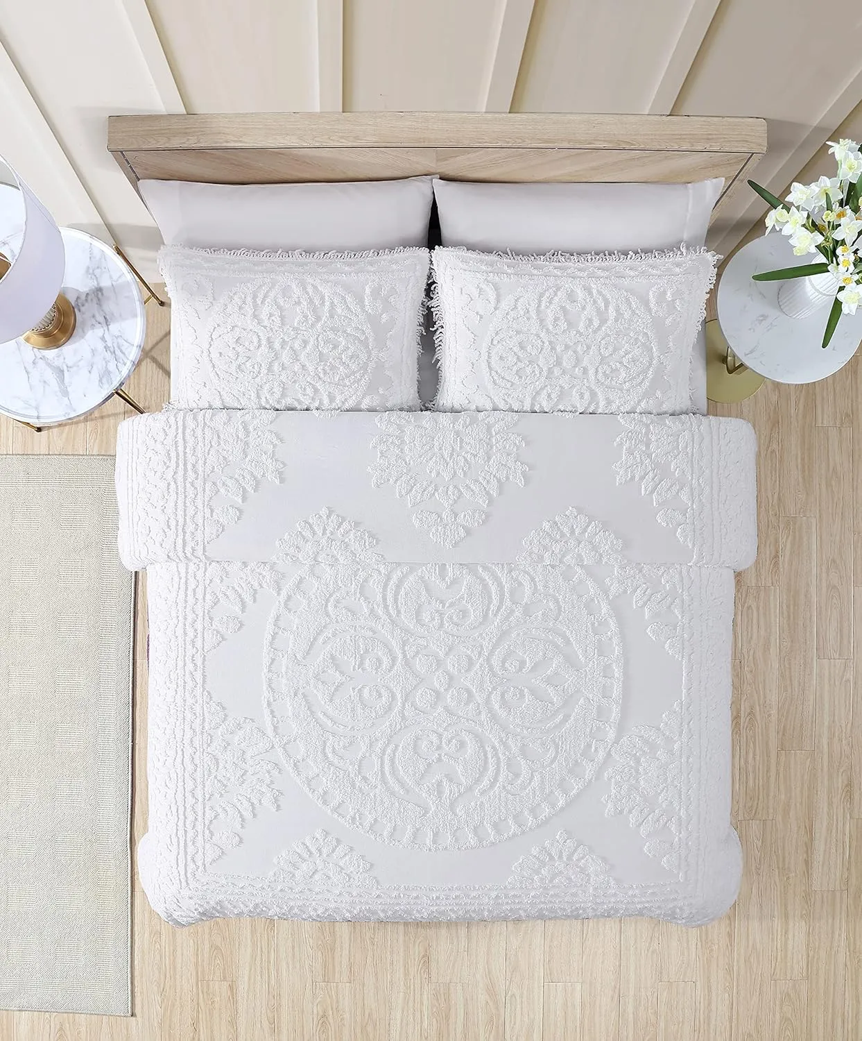 Beatrice Home Fashions Medallion Chenille Bedspread, King, White