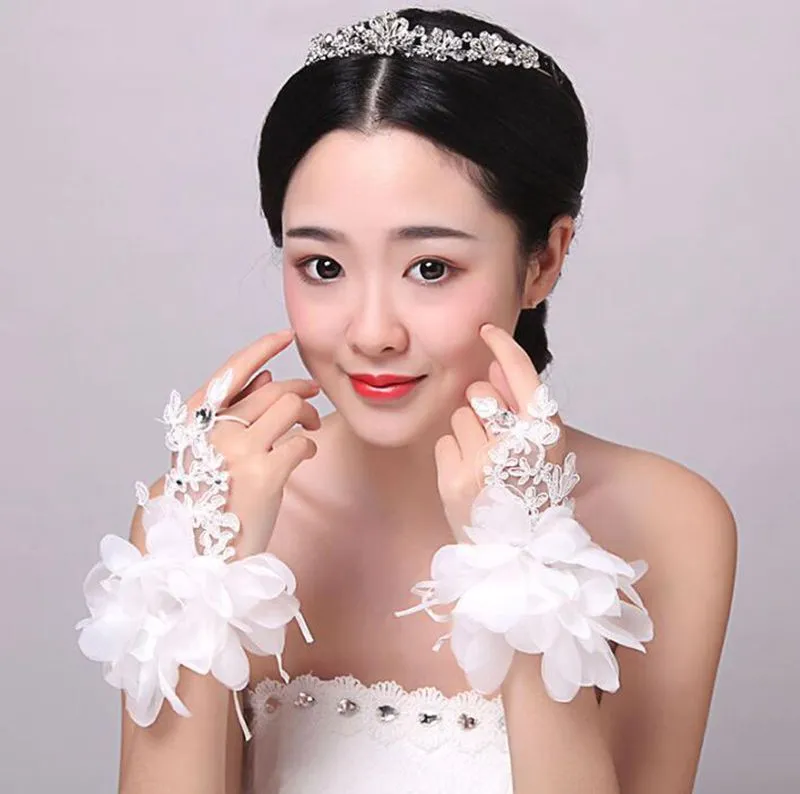 Flower Beading Wedding Gloves