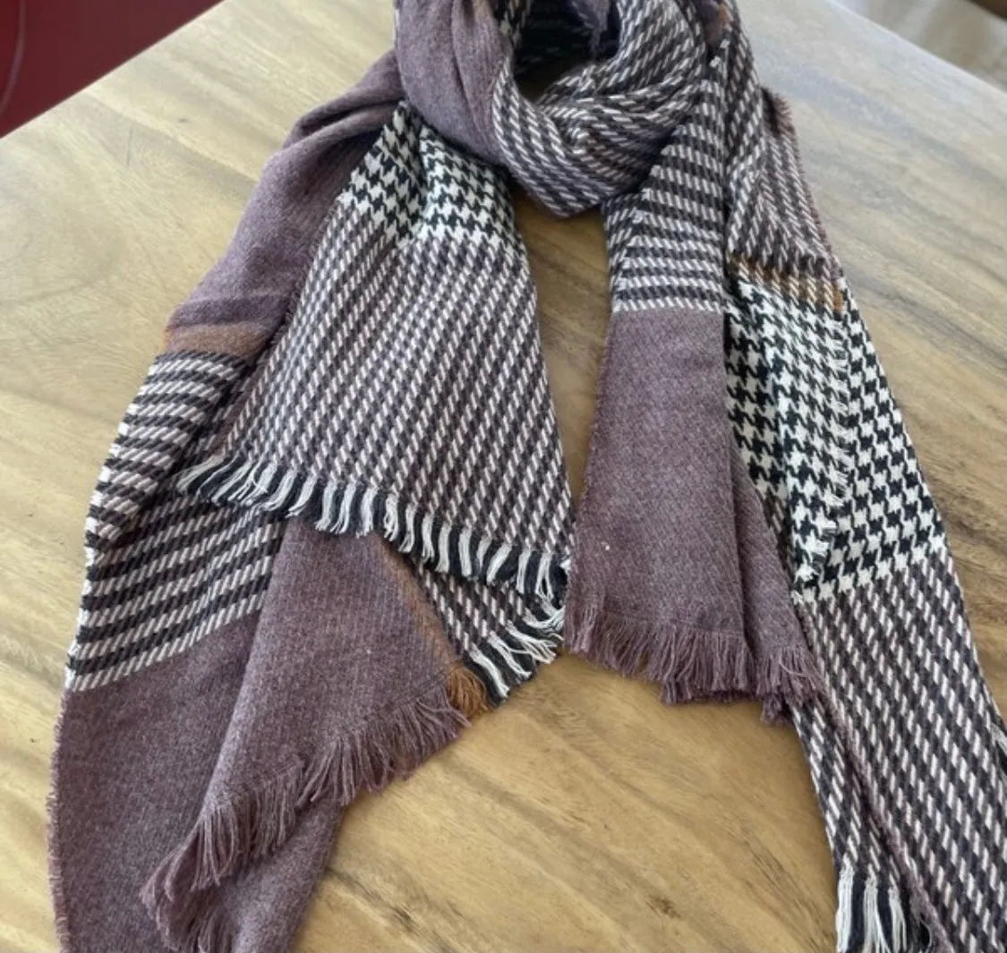 Houndstooth Scarf