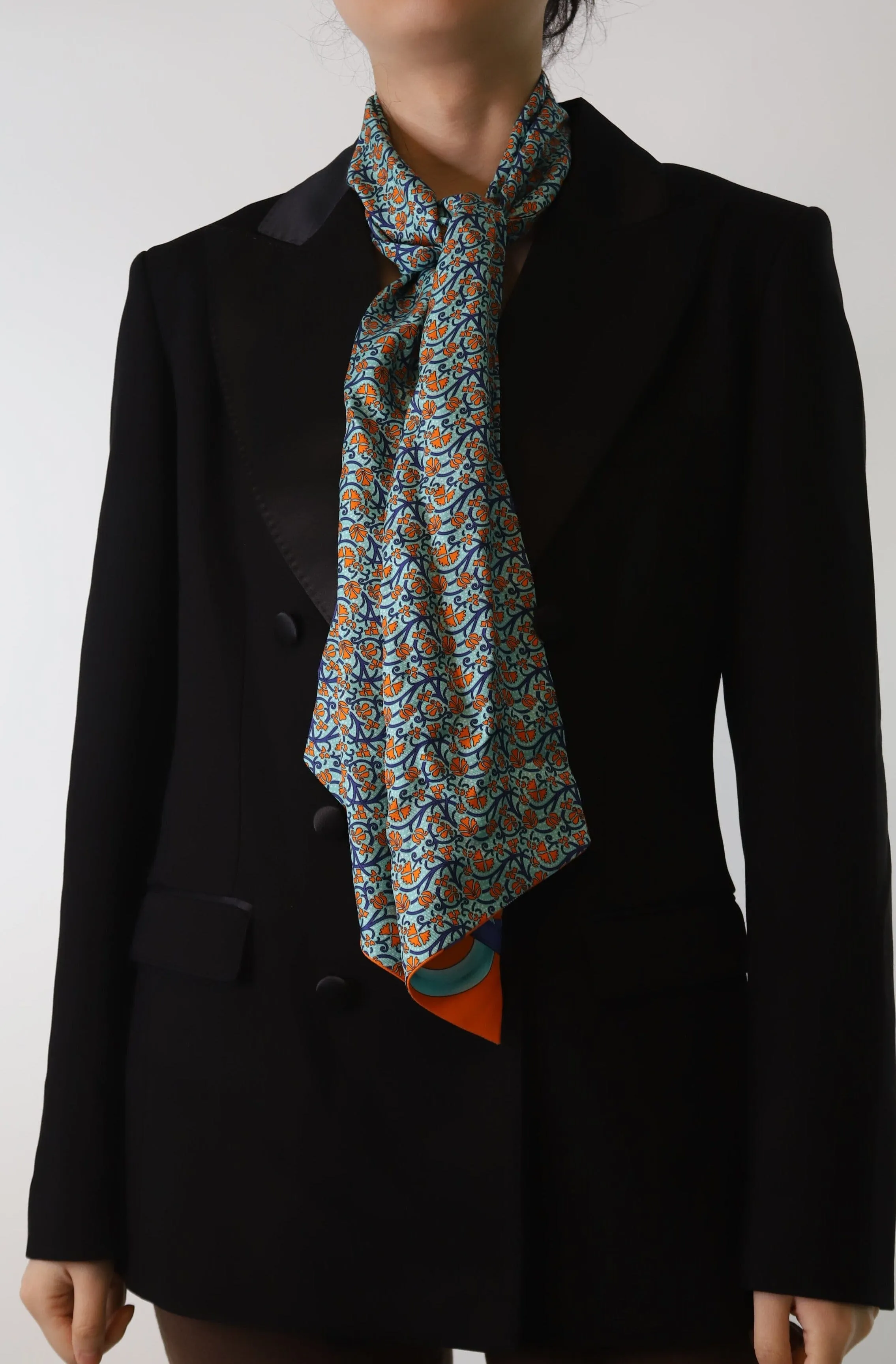 Multi floral and belt silk scarf